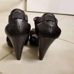 Ladies 5-inch heels